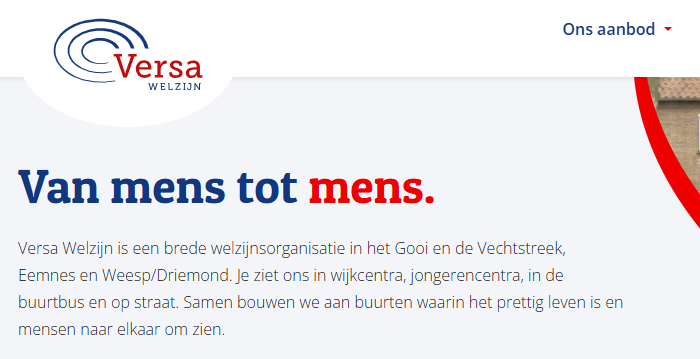 De afbeelding laat zien dat welzijnsorganisatie Versa Welzijn voor de koppen een ander lettertype gebruikt dan voor de lopende tekst.